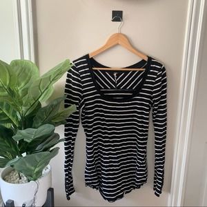 Free People Scoop‎ Neck Detail Cuff Sleeve Too. L